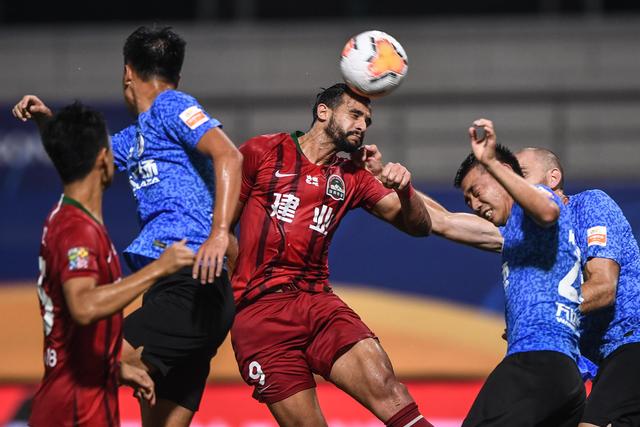 努诺-门德斯任意球直接破门 葡萄牙2-0领先乌兹别克